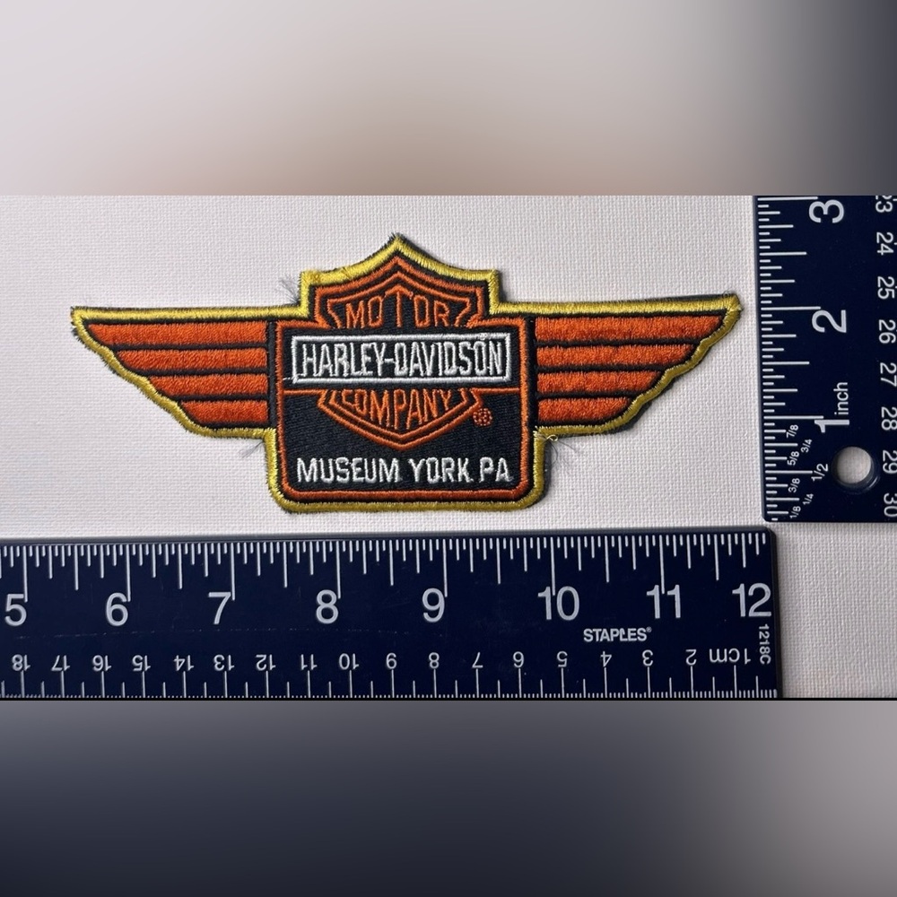 Authentic Vintage Harley-Davidson Museum York PA Bar & Shield Patch Emblem Med